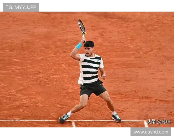 阿尔卡拉斯轻松晋级澳网32强